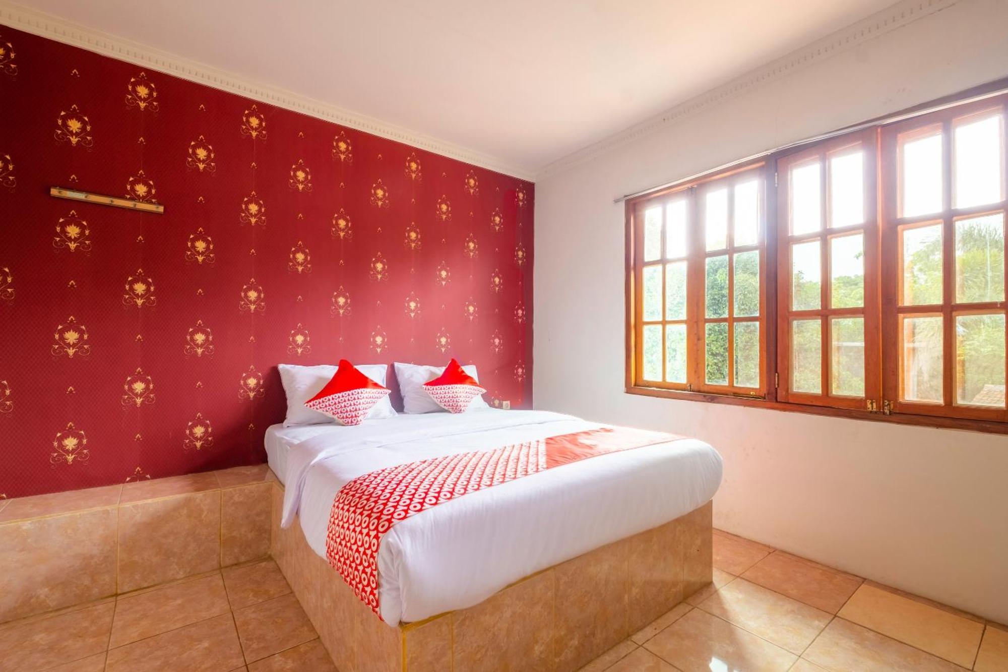 Oyo 2278 Cikidang Hunting Resort Sukabumi Extérieur photo